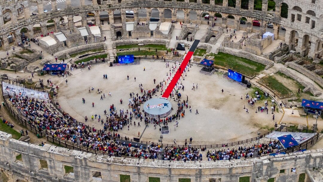 Red Bull Street Style 2022